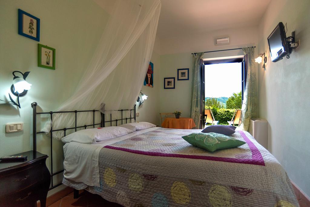 B&B 8380 Saturnia Terme Екстер'єр фото